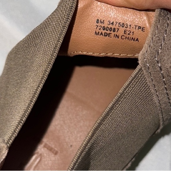 FRYE Mallory Chelsea Suede Leather Ankle boots, Taupe, women’s size 8, preowned - Picture 11 of 11